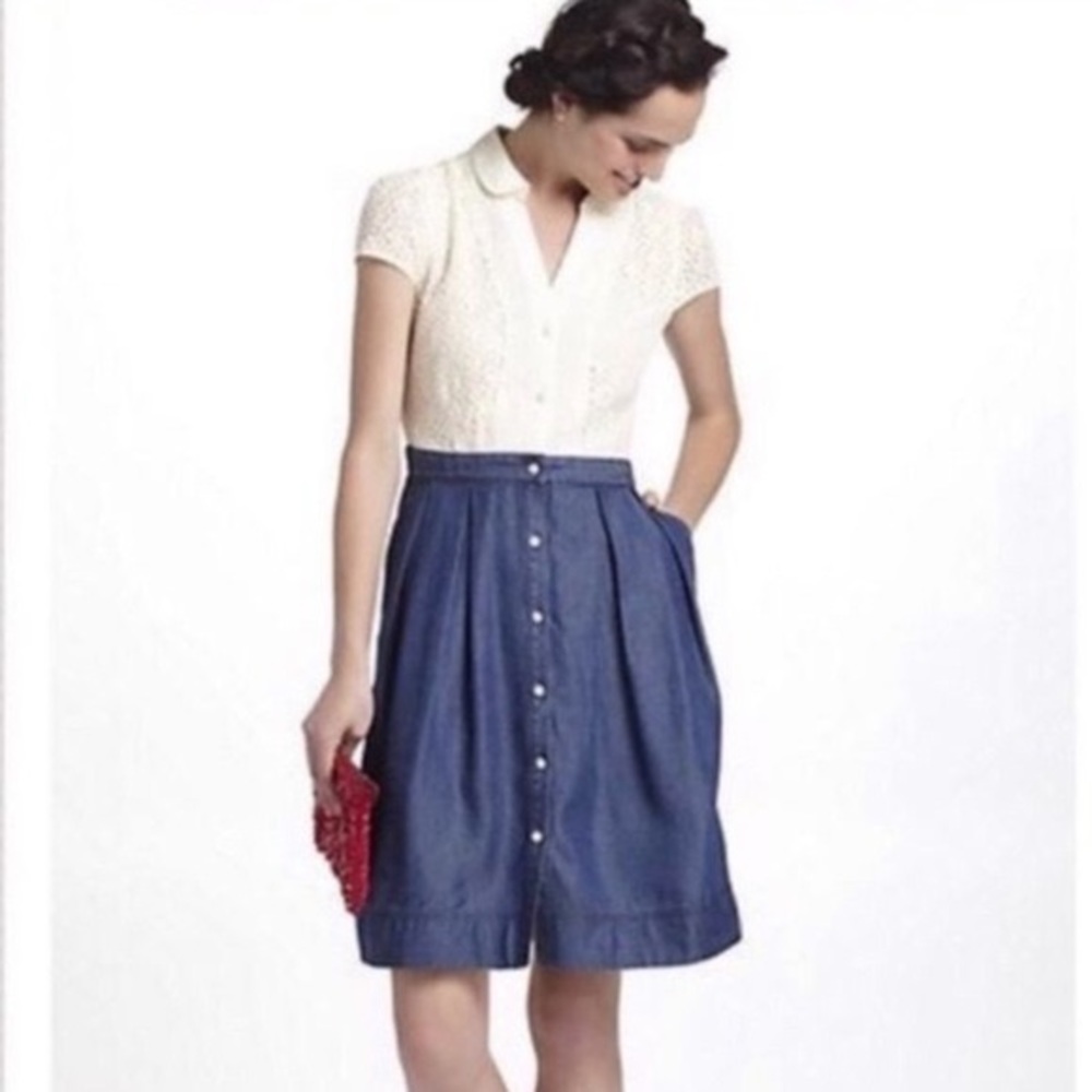 Anthropolgie HD in Paris denim chambray lace button dress
